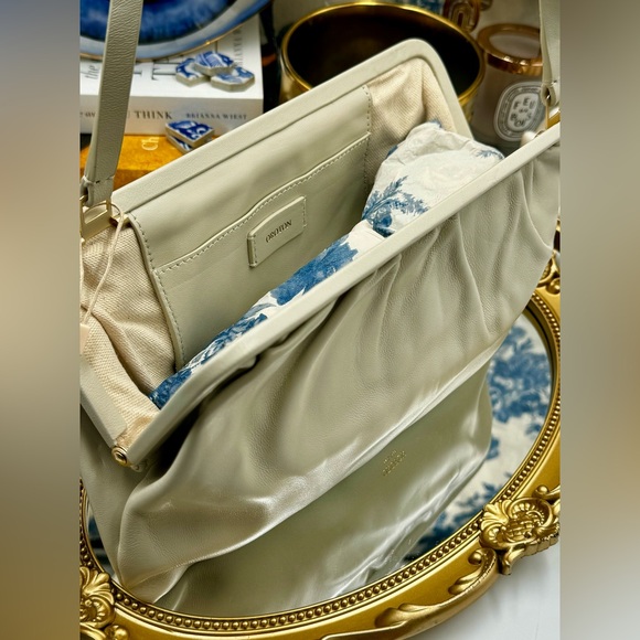 🆕 OROTON 🧿 NWT Celia XL Long Leather Clutch, Cream - Picture 7 of 16